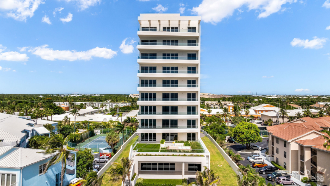 Aqua 1 - Luxury Condo On Seven Mile Beach - 1