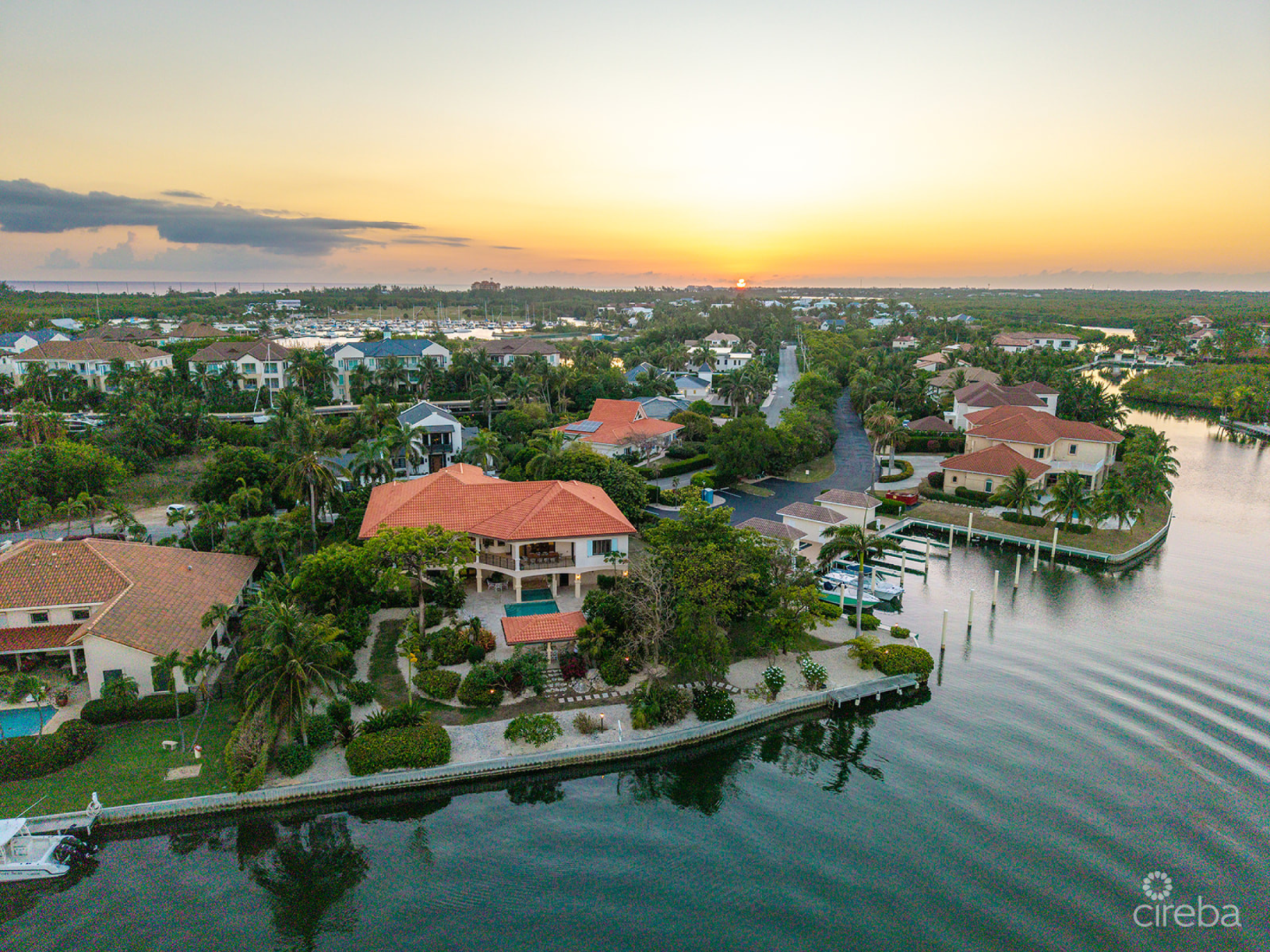The Dock House | A Vista Del Mar & Yacht Club Signature Residence