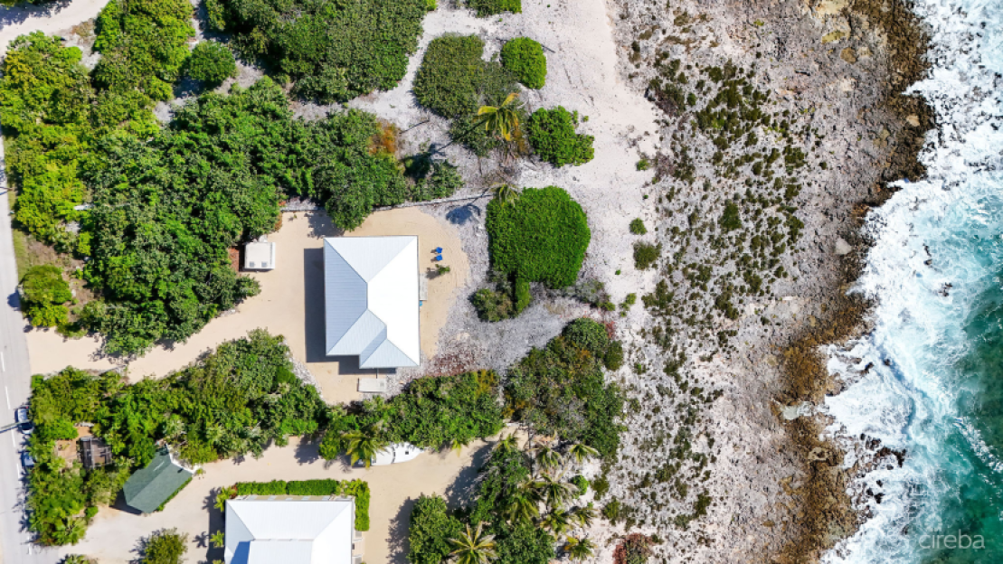 Southside Seafront Villa - 1