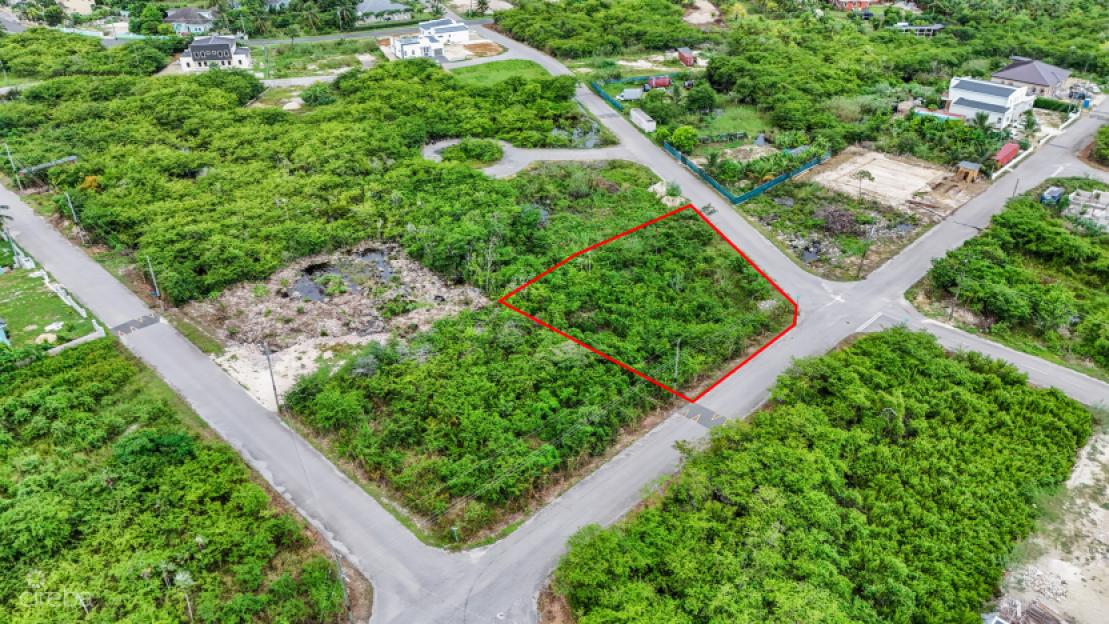 Large Corner Lot .366 Acre In Lookout Gardens - 1