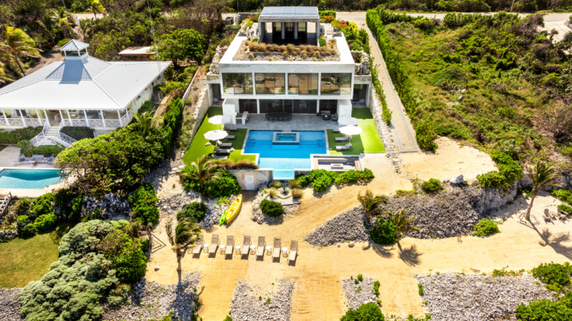 Bella Rocca Estate, East End Luxury Villa And Land Parcel - 1