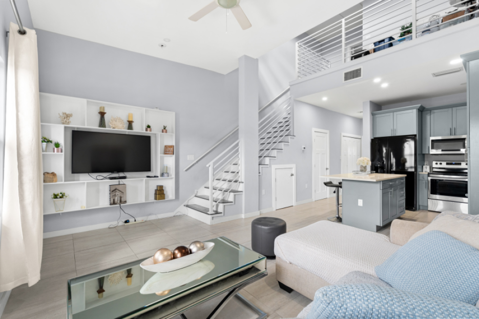 Oasis Townhome #7 - 1