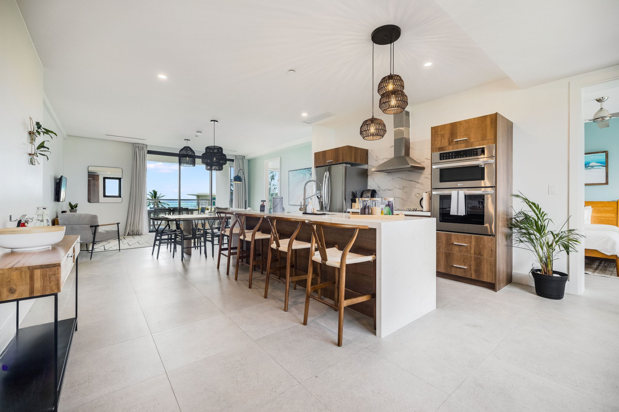 Luxury Vida 3-Bedroom Ocean Adventure Eco Lodge
