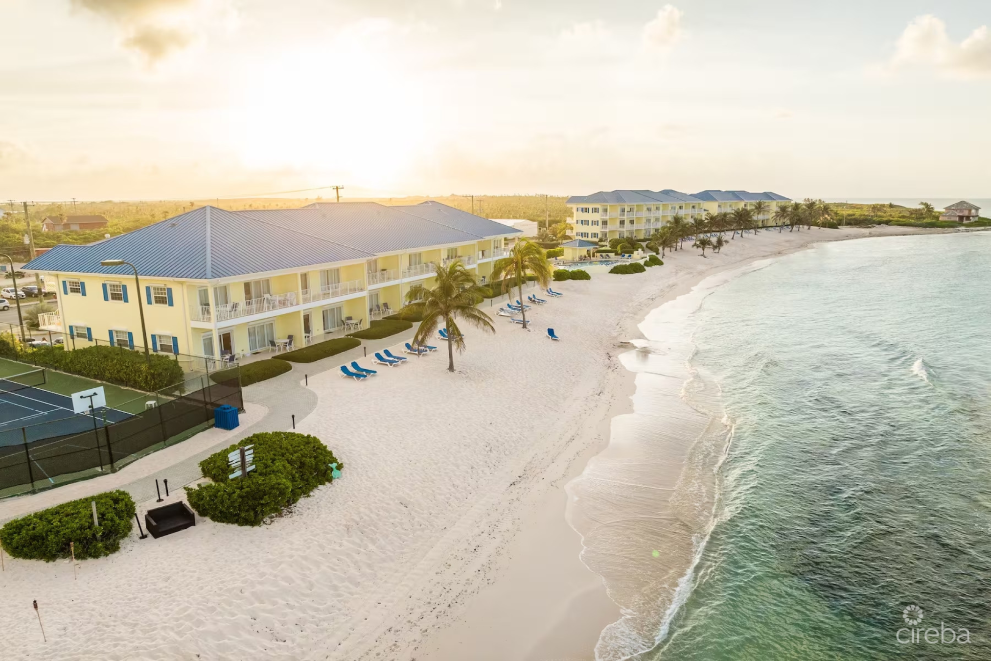 Castaway Cove | 2-Bed Beachfront Condo - Quarter Share With Income Potential