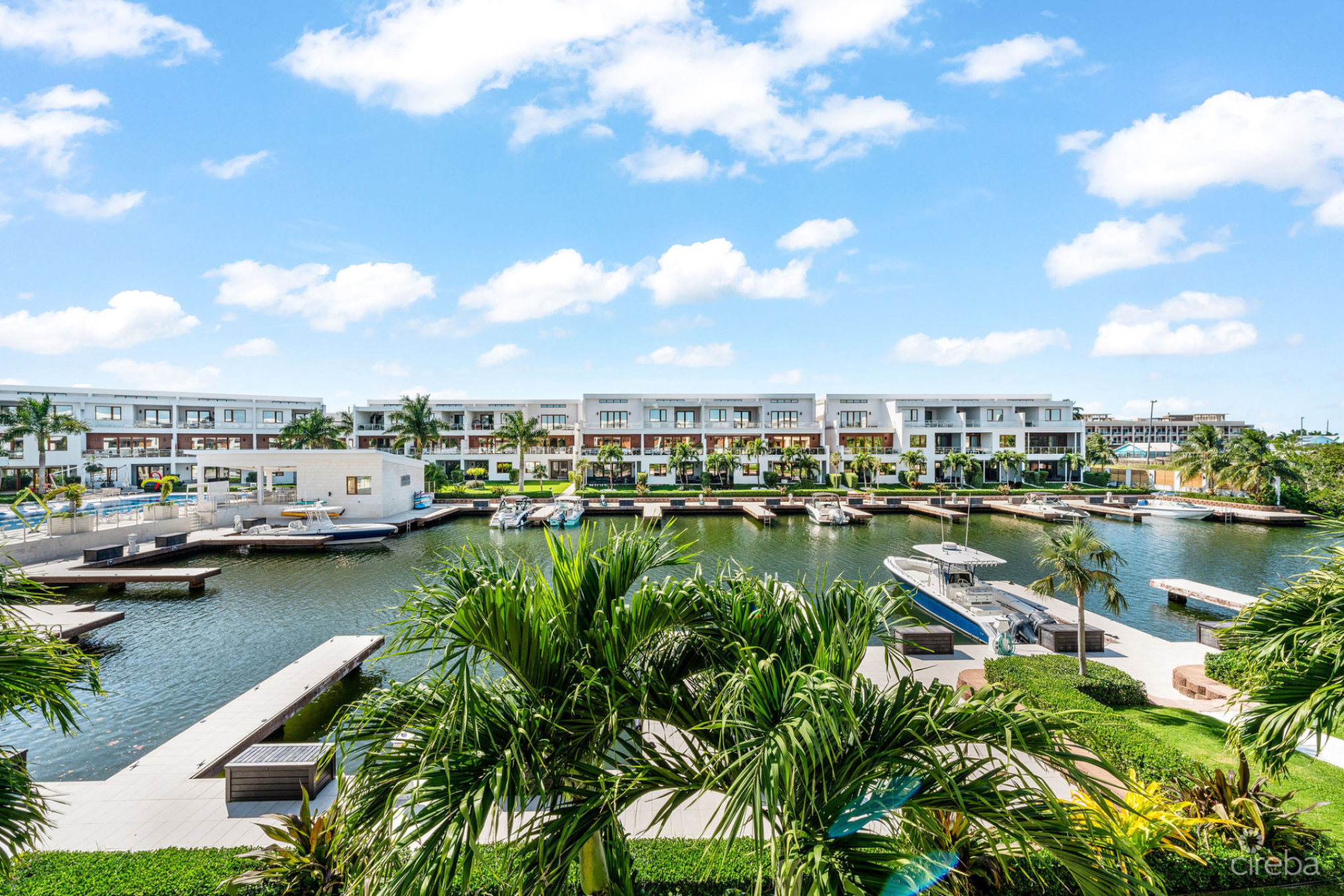 Arvia 3-Bedroom Canal Front Unit With Dock