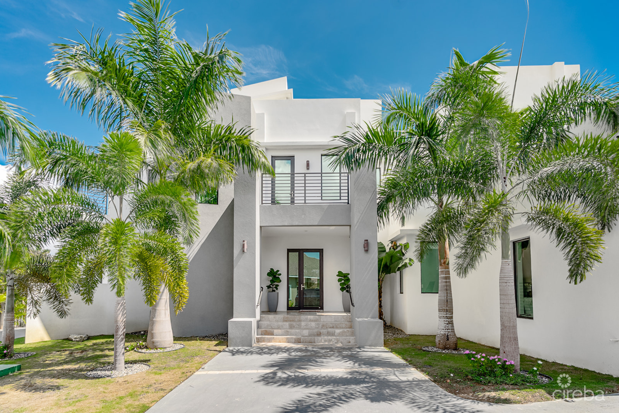 Royal Palms - 5 Bedroom Estate W/Rental Unit