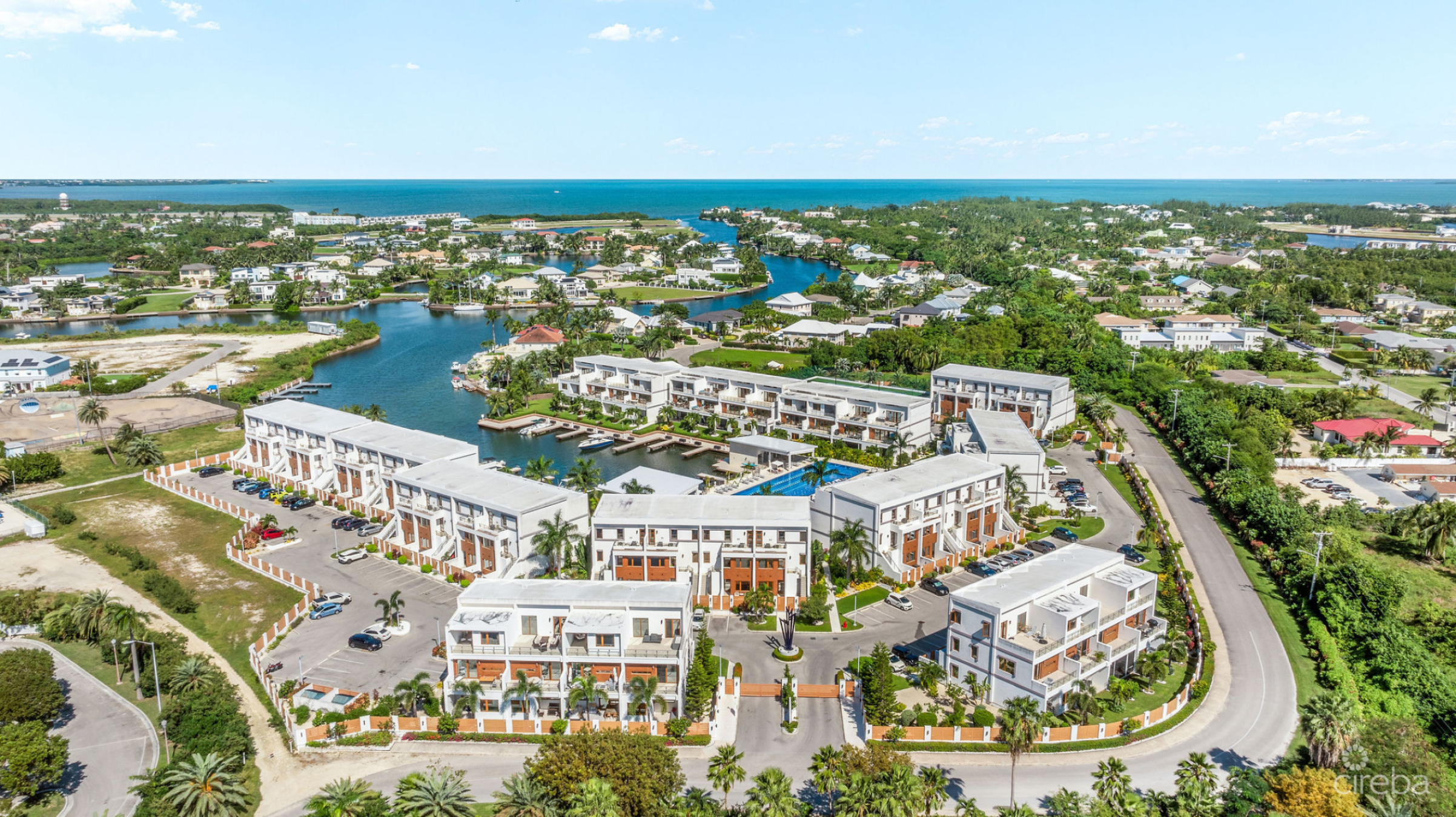 Arvia 3-Bedroom Canal Front Unit With Dock