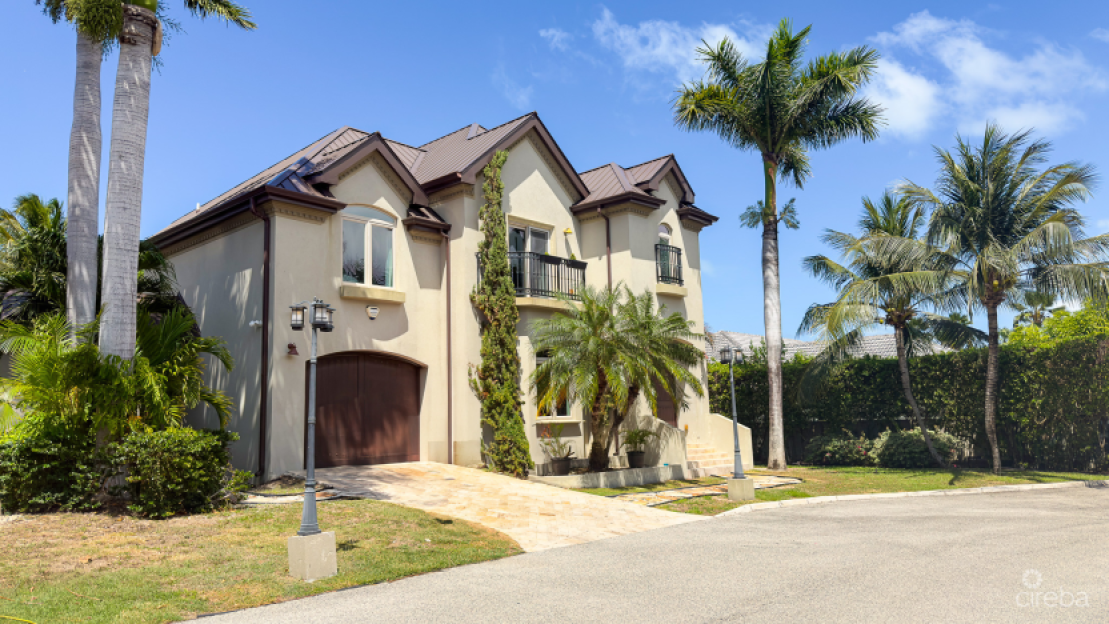 Camelot Drive Home, Seven Mile Beach - 1