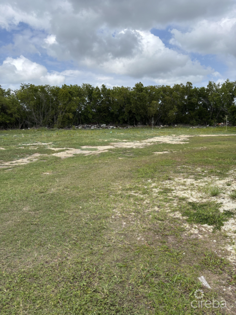 Income Potential! Multi-Unit Residence & Church On Prime 1 Acre - 1