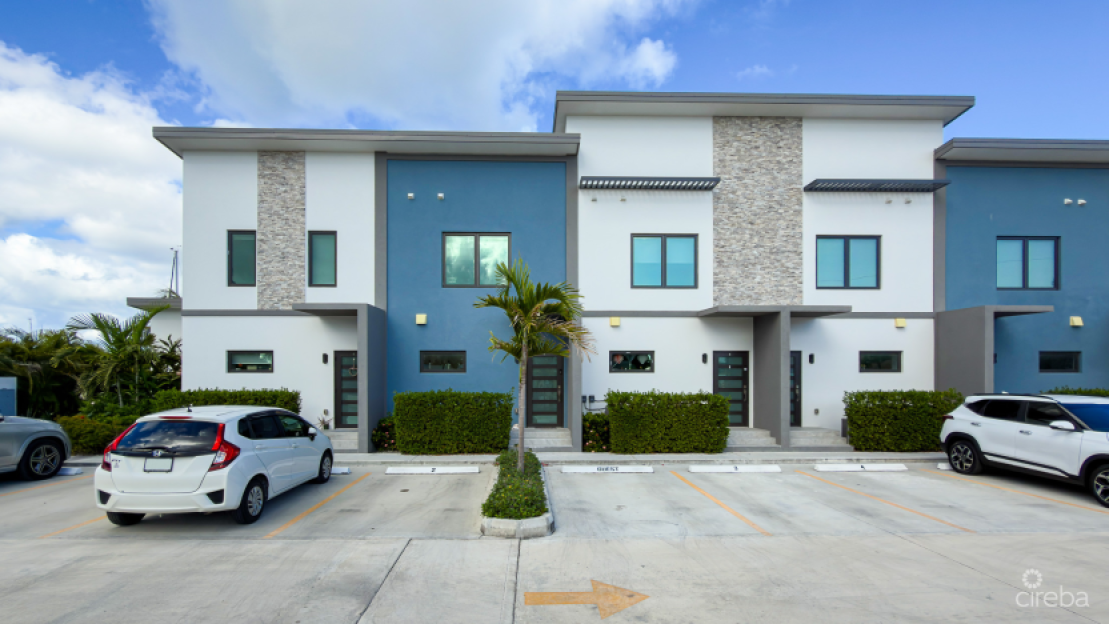 The Lagoons 2 Bed Waterfront Townhouse - 1