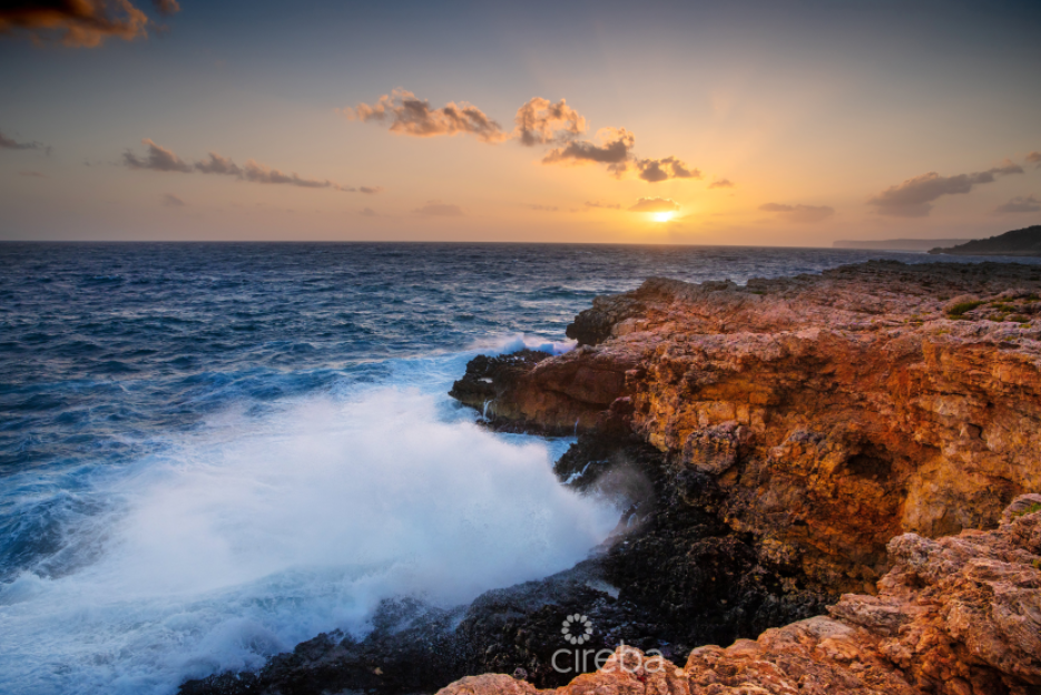Cayman Brac Lot In The Bight - 1