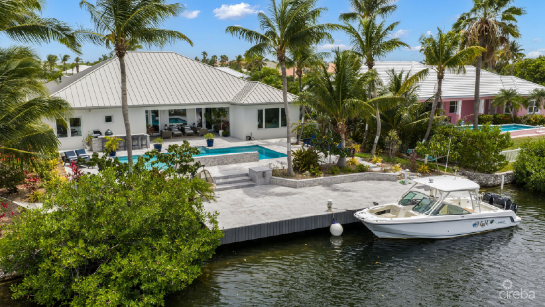 Coconut Cove, The Shores Family Home - 1
