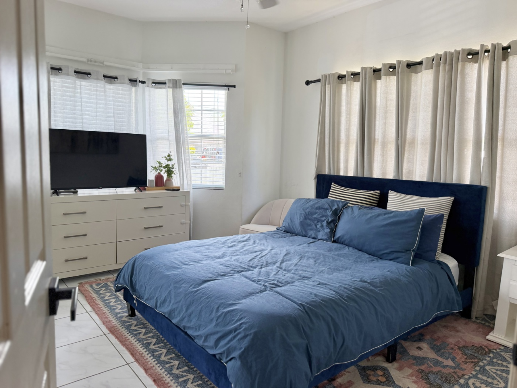 All-Inclusive 3-Bedroom House With Pool - July & August