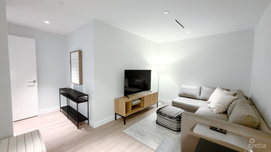 One Gt - Furnished 2 Bed With Den - 1