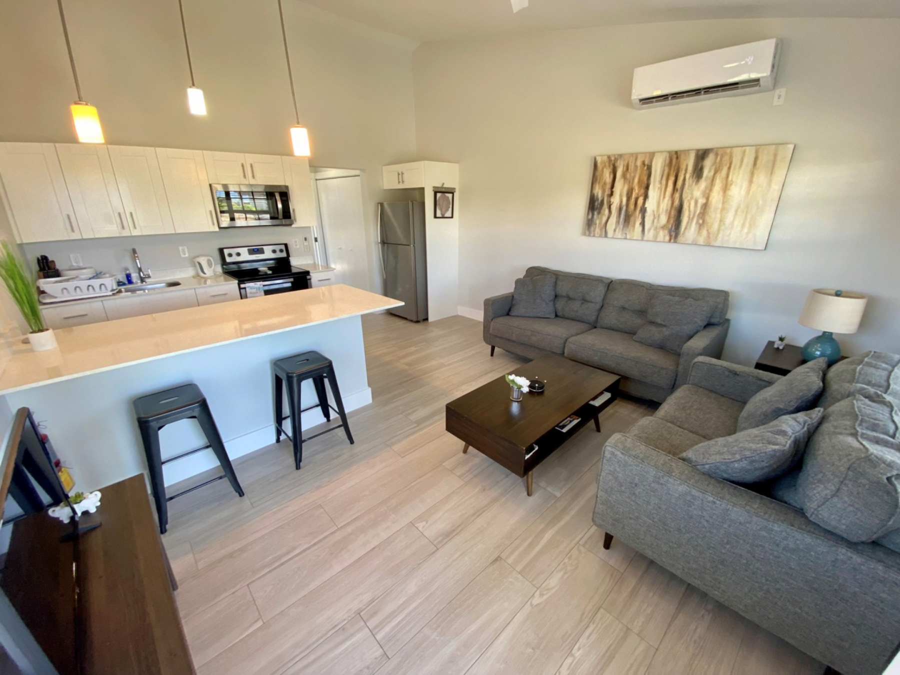 Portofino Gardens 1 Bedroom: August 1St