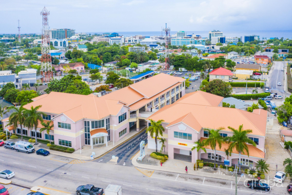 Crown Square | 16 Unit Commercial Investment Opportunity - 1