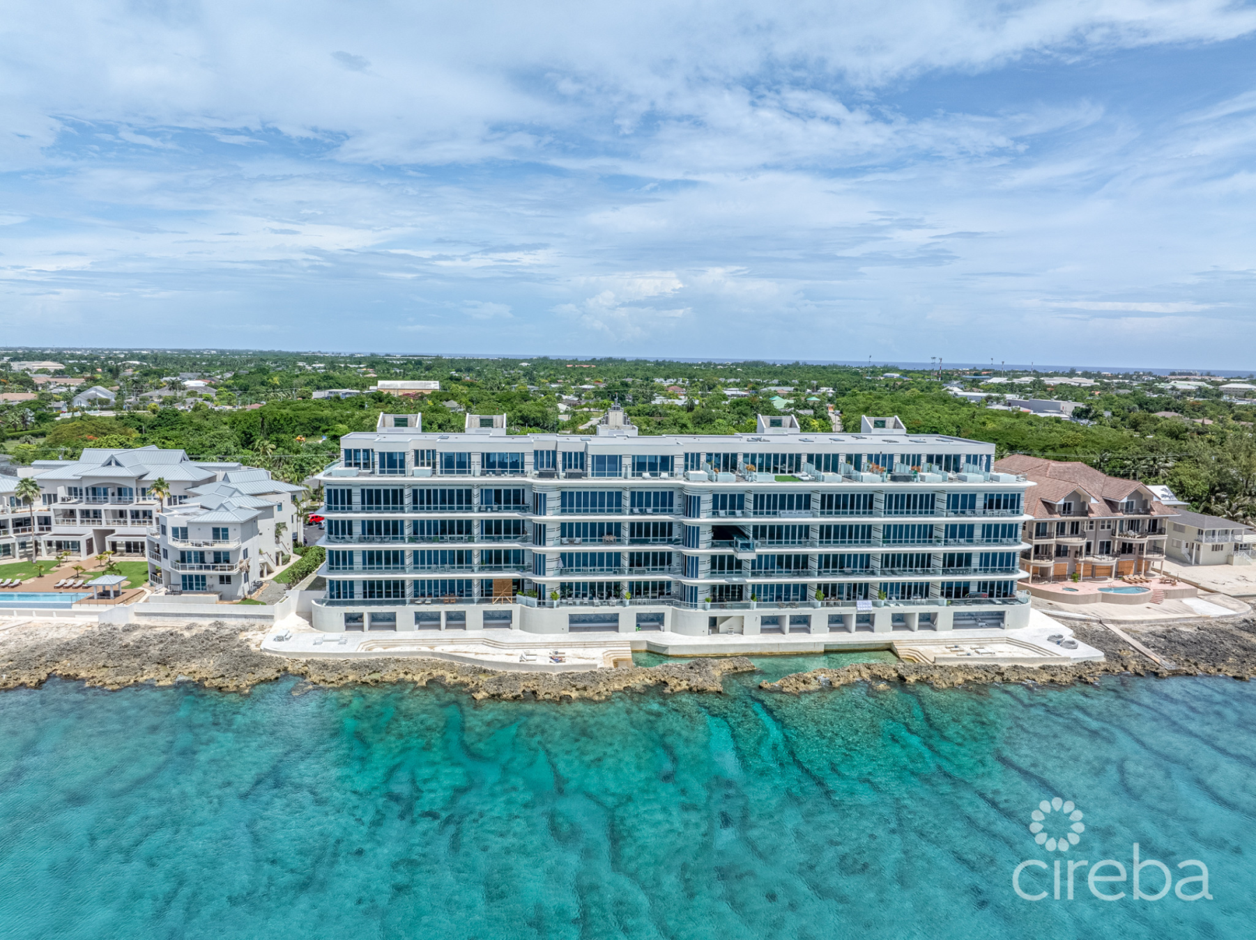 Fin Oceanfront Condo