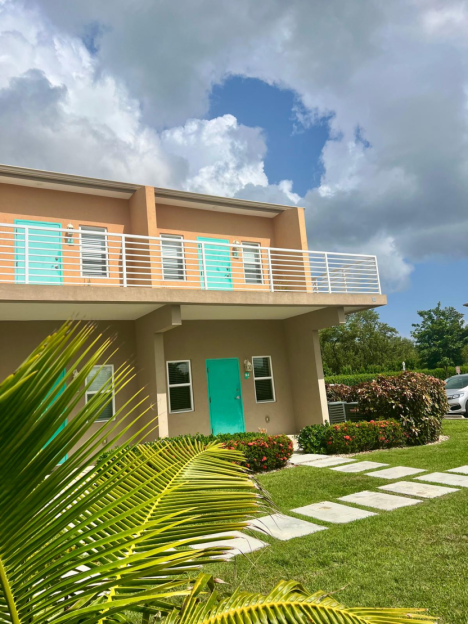 Aug 1St, 1-Bedroom, 1-Bathroom, At The Summit, North Side - 1