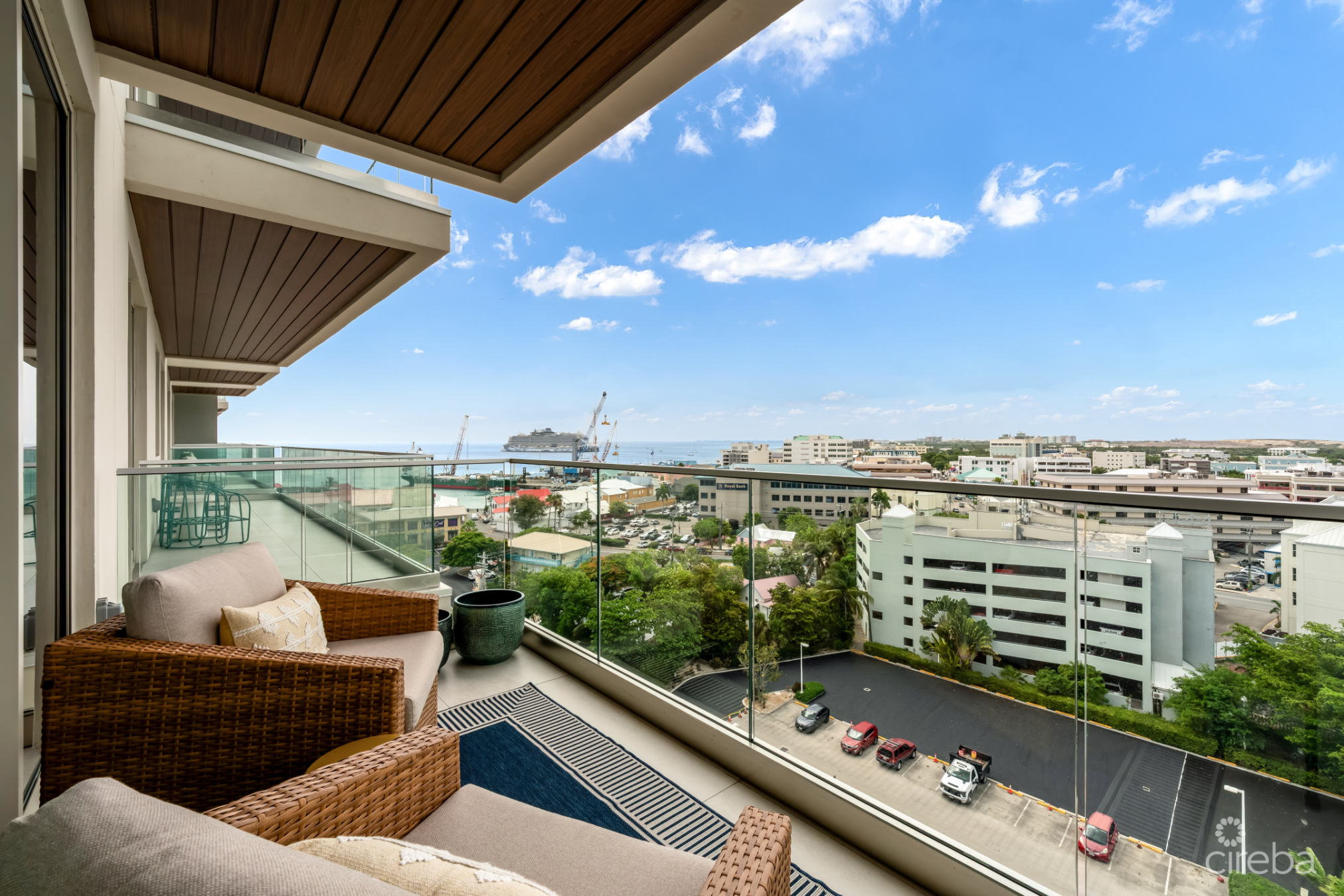 One Gt Residences Upgraded Unit 815