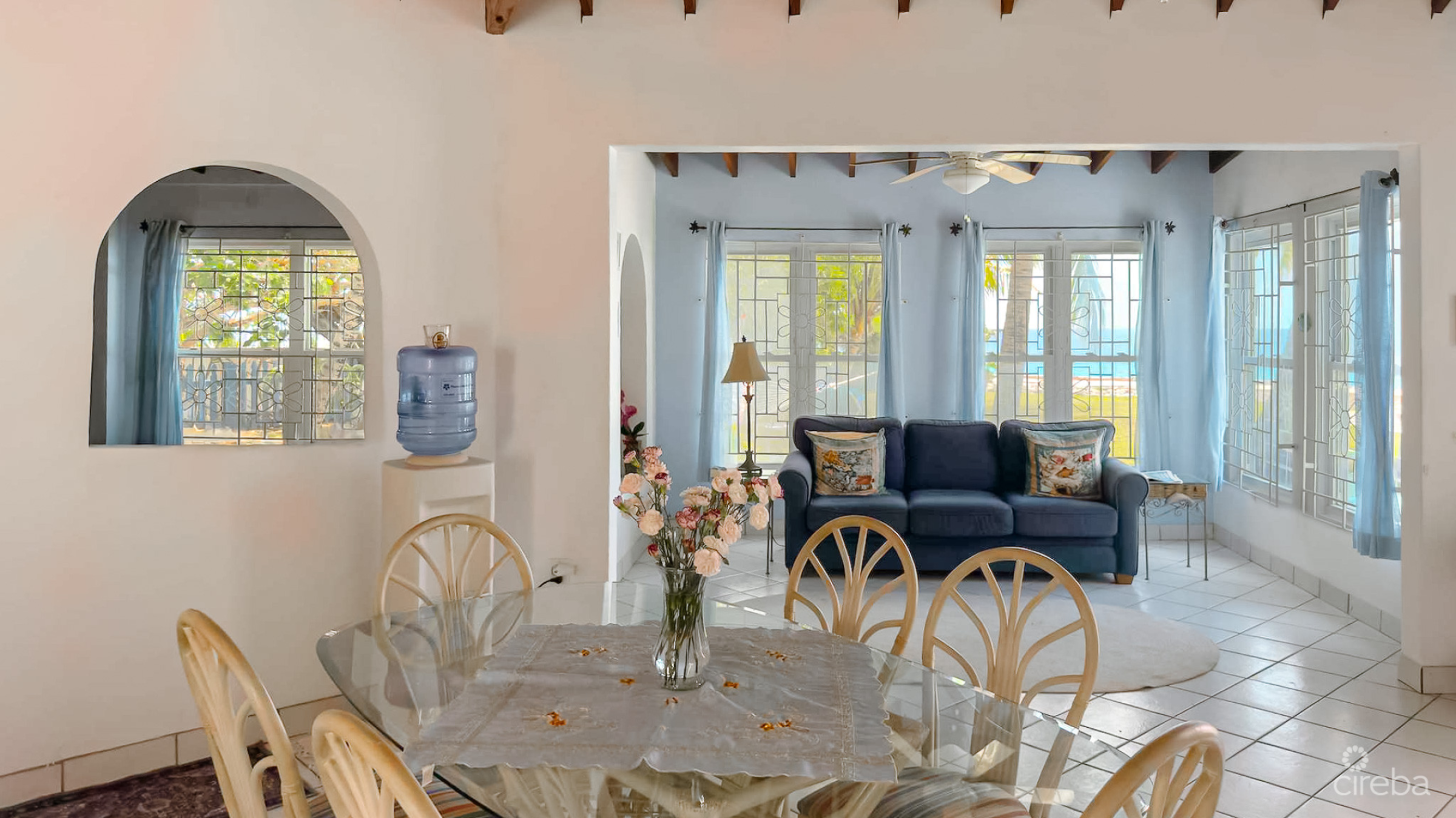 Villa Adel Oceanfront Home