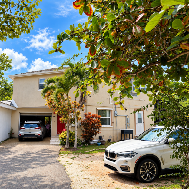 Reduced! Pedro Castle Retreat Residence - 1