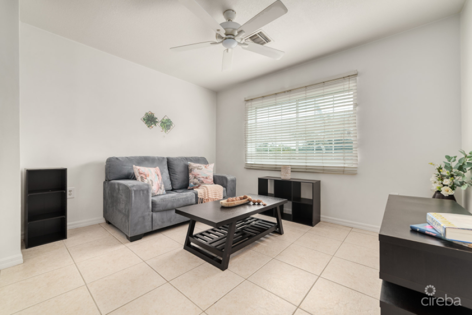 Lakeside 1 Bed / 1 Bath Near Camana Bay - 1